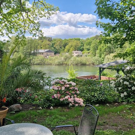 4 Sterne-Haus Am See Варен Экстерьер фото
