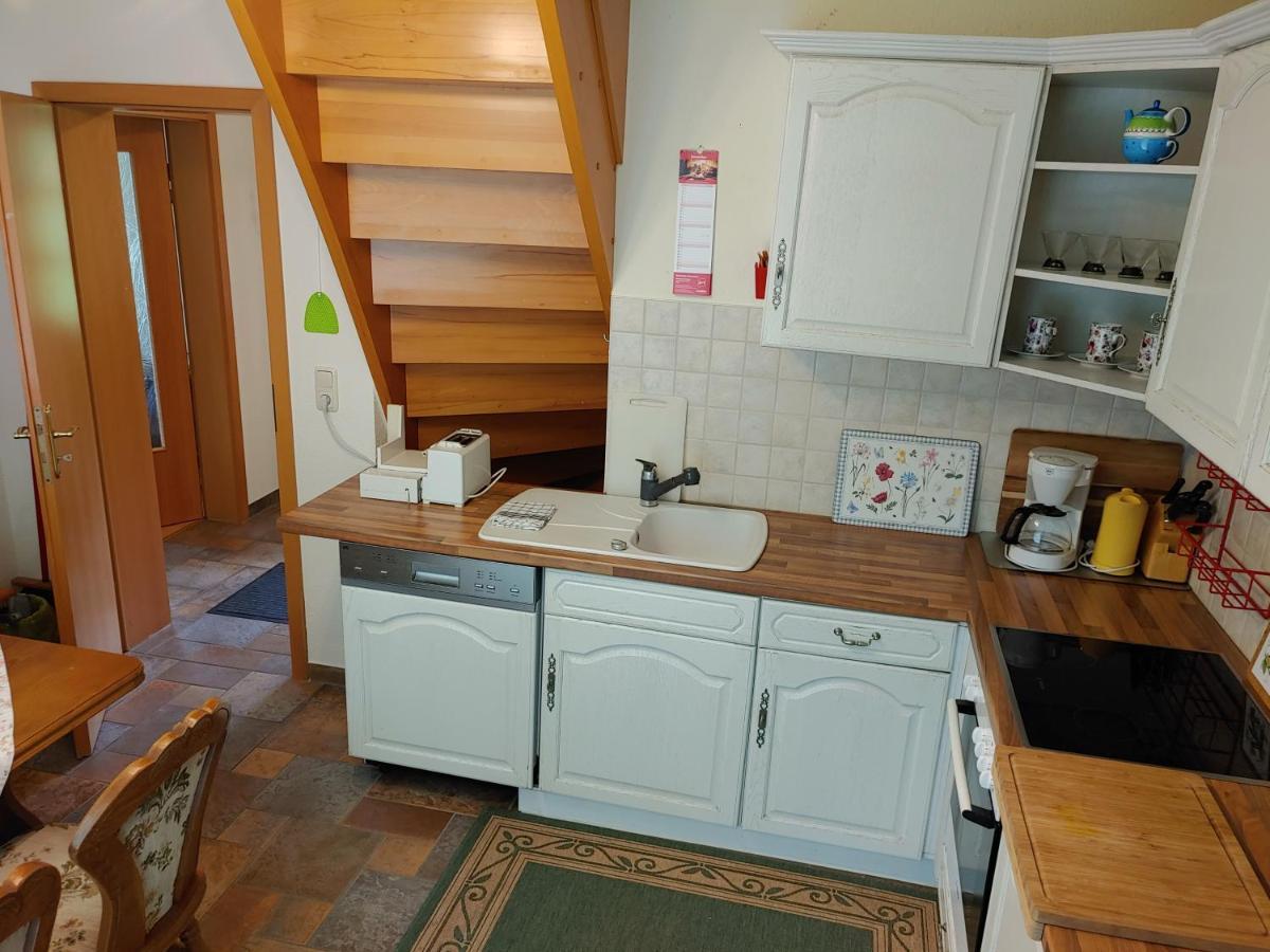 4 Sterne-Haus Am See Варен Экстерьер фото